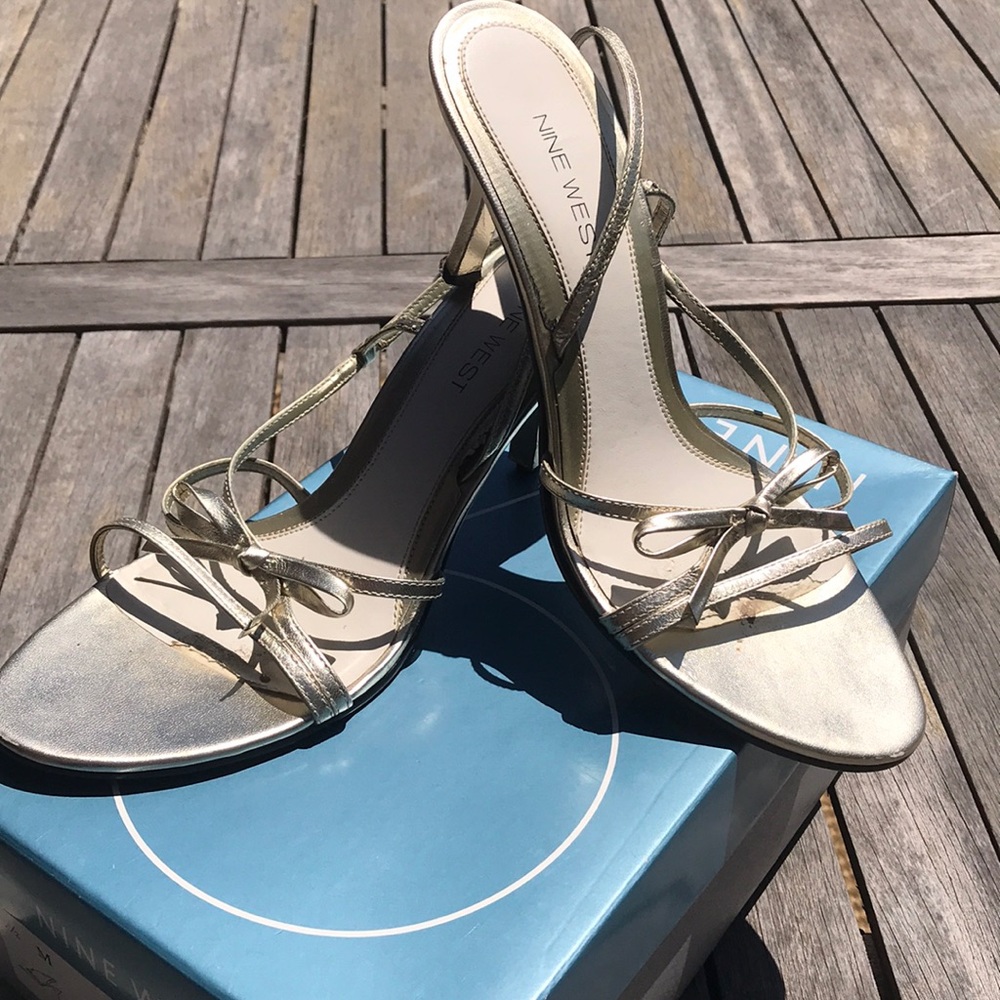 Nine West silver dress sandal size 8.5